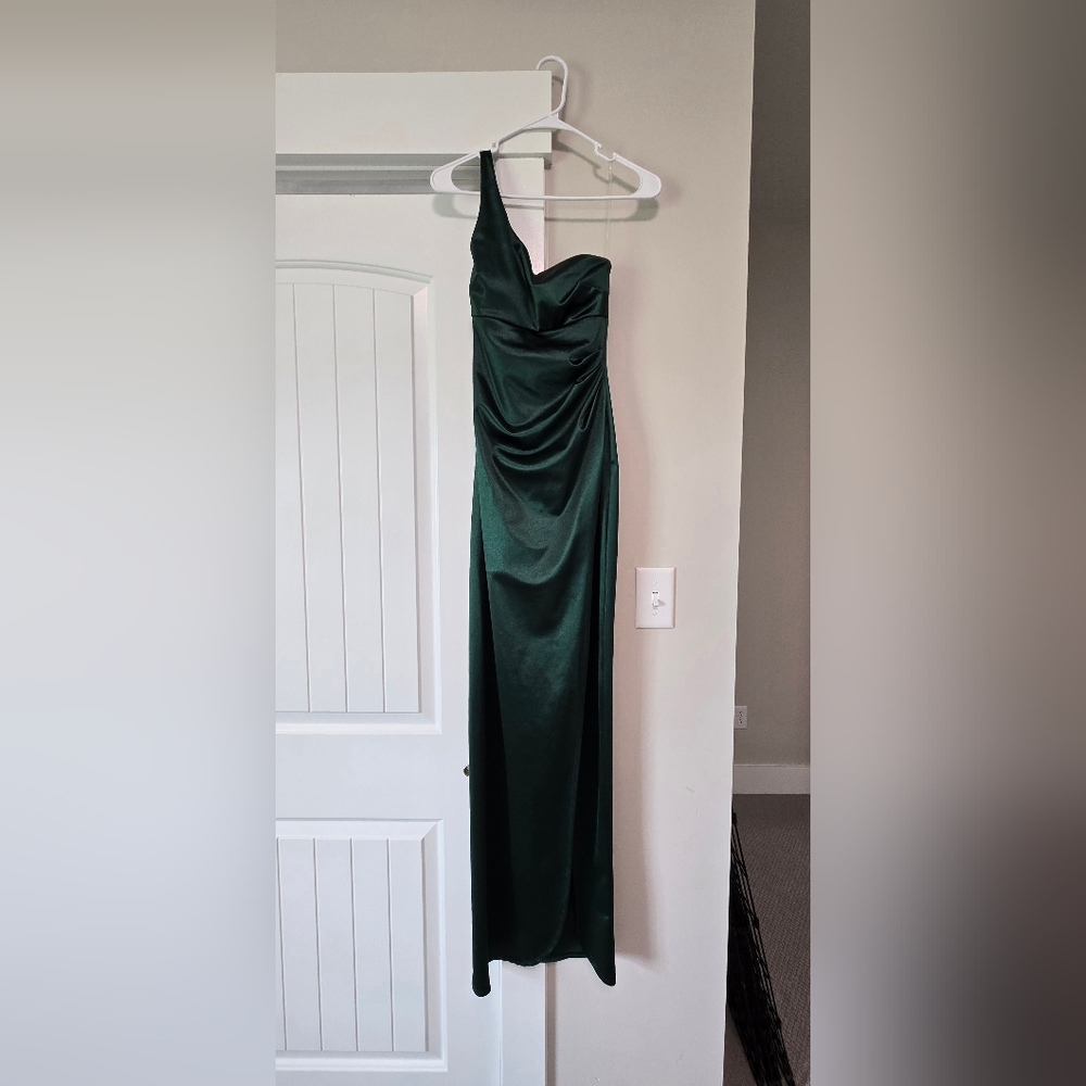 Emerald Sundae, Size XXS, Worn Once, Green Satin One-Shoulder Gown